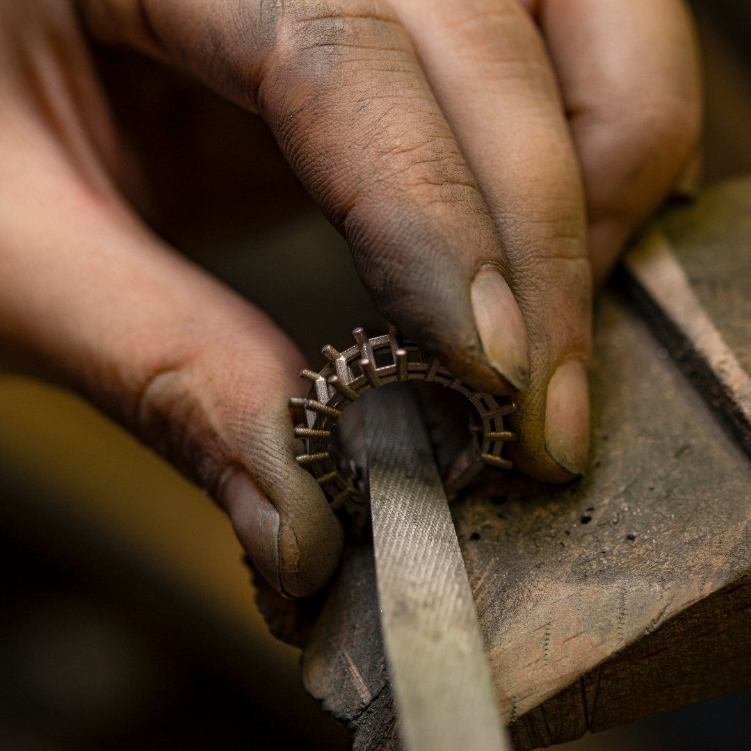 Luxury Gold Ring Making Process - Aronoff Diamonds